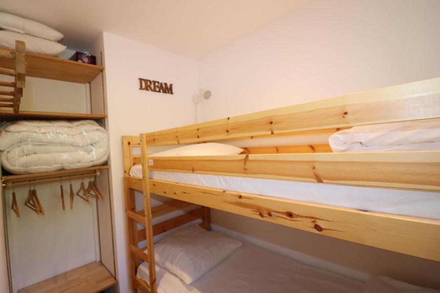 Holiday in mountain resort 2 room apartment 4 people (1114) - Le Hameau du Borsat 1&2 - Tignes - Bedroom
