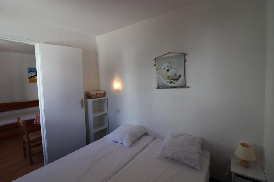Holiday in mountain resort Studio cabin 4 people (1103) - Le Hameau du Borsat 1&2 - Tignes - Bedroom