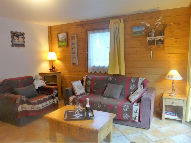 Holiday in mountain resort 3 room apartment 4 people (1) - Le Krystor - Chamonix - Living room