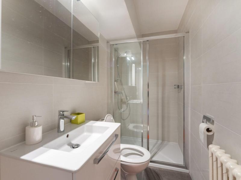 Holiday in mountain resort 3 room apartment 7 people (1) - Le Nerey - Saint Gervais - Shower room