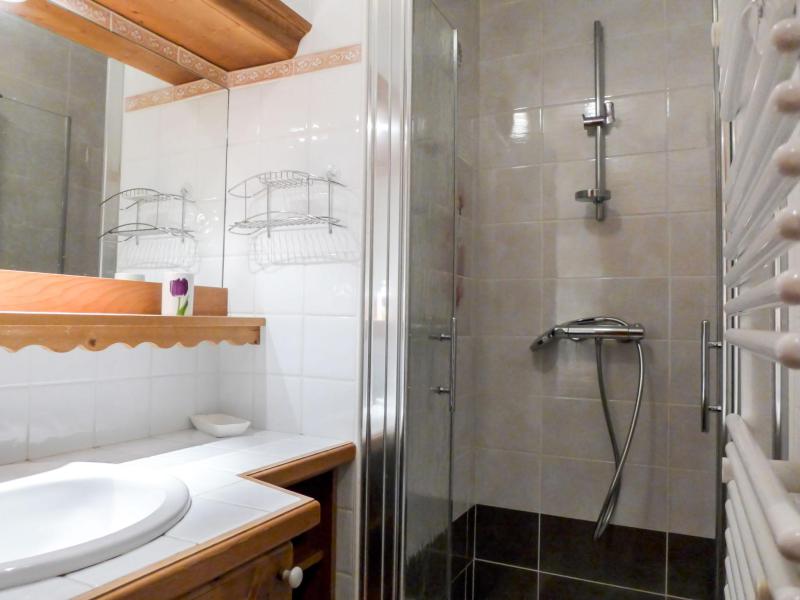 Holiday in mountain resort 3 room apartment 5 people (1) - Le Plan des Reines - Chamonix - Shower room