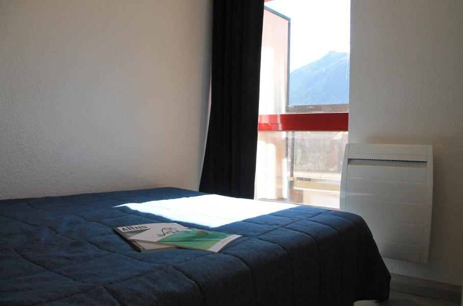 Holiday in mountain resort 2 room apartment sleeping corner 4 people (203) - Le Relais de la Guisane - Serre Chevalier - Bedroom