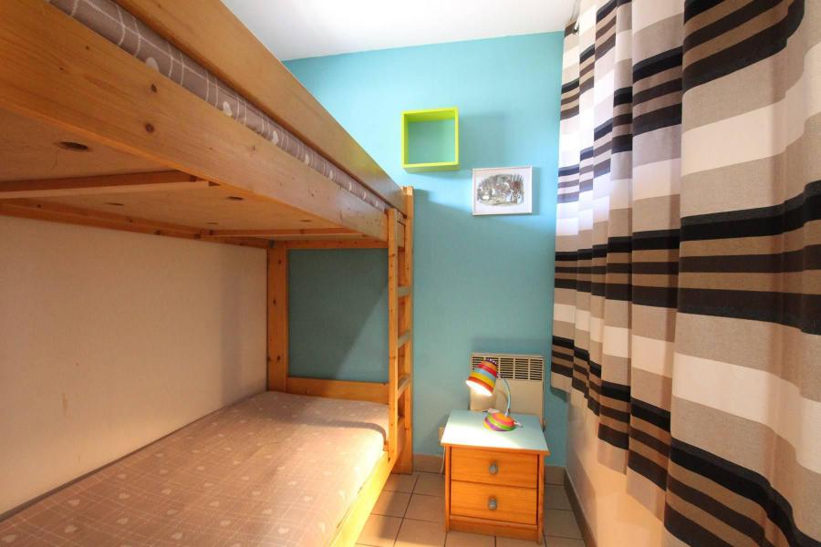 Holiday in mountain resort Studio sleeping corner 6 people (406) - Le Relais de la Guisane A - Serre Chevalier