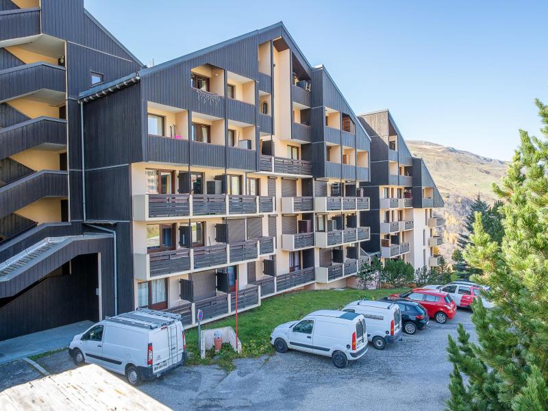 Vacanze in montagna Le Sarvan - Les Menuires - Esteriore estate