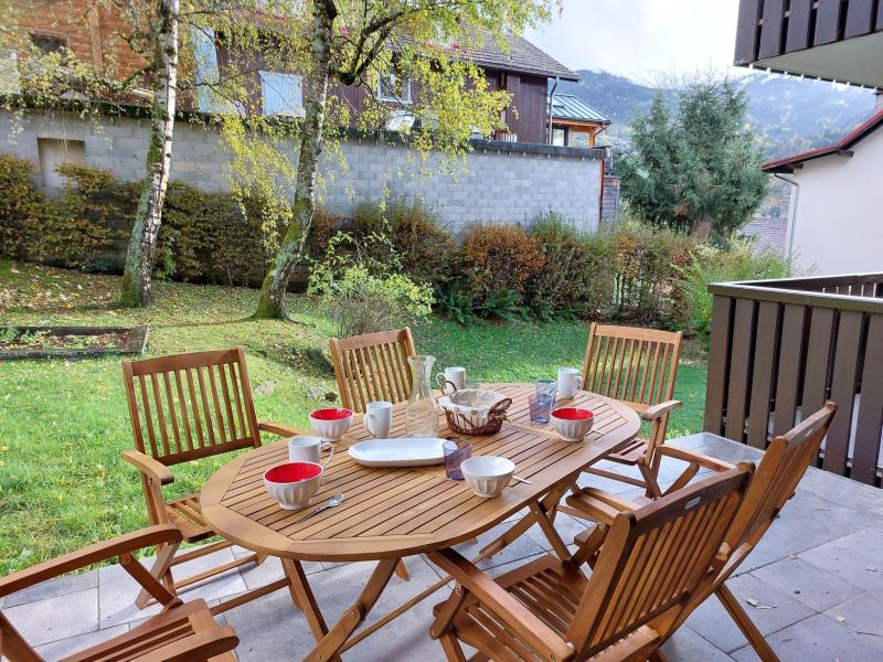 Rent in ski resort 4 room apartment 6 people (1) - Le Sporting - Saint Gervais - Summer outside
