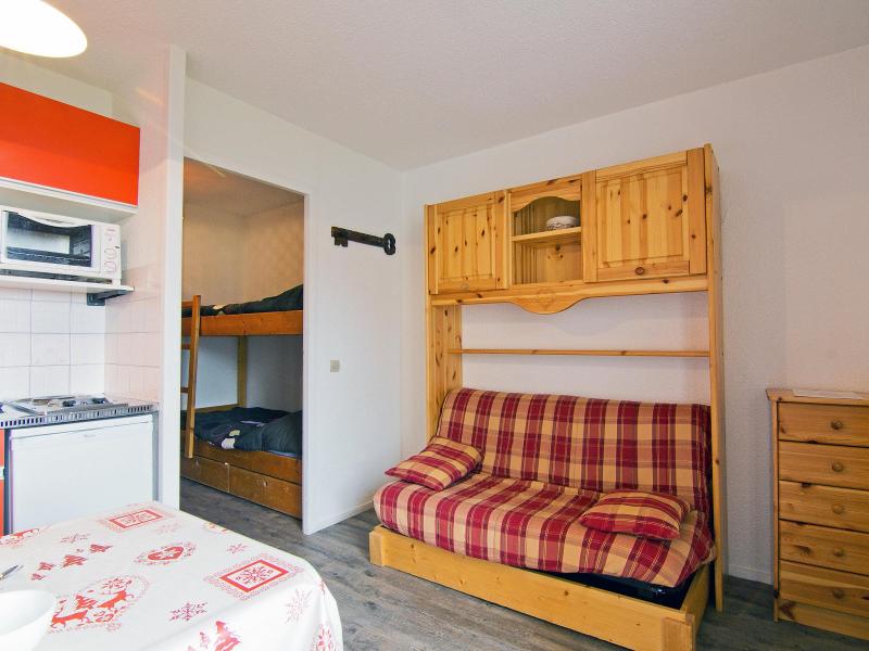 Vakantie in de bergen Appartement 1 kamers 4 personen (2) - Les Carlines 1 - Les Menuires - Woonkamer