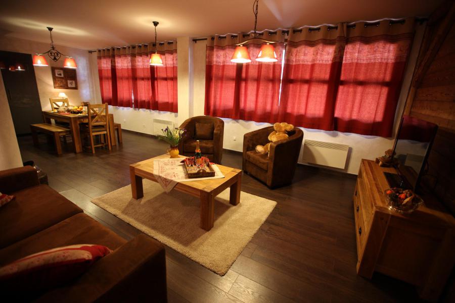 Holiday in mountain resort 3 room apartment 6 people (2) - Les Chalets d'Adrien - Valloire - Living room