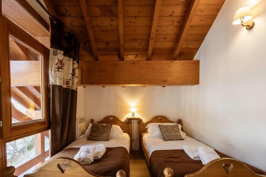 Holiday in mountain resort 5 room duplex apartment 10 people (4) - Les Chalets d'Adrien - Valloire - Bedroom