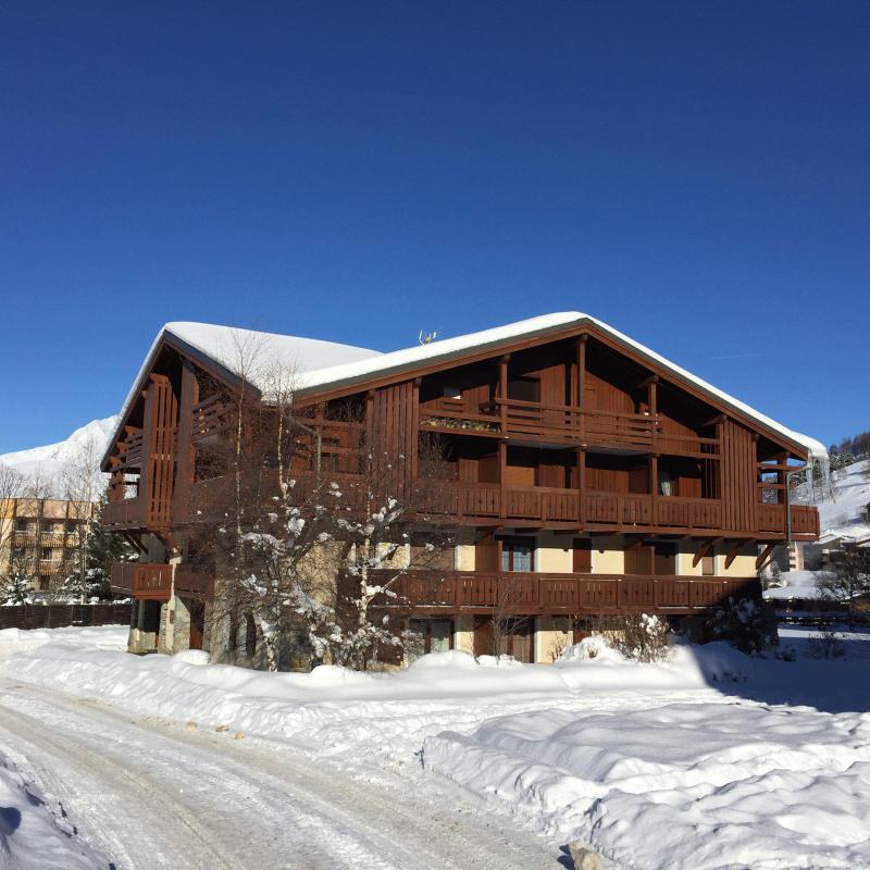 Holiday in mountain resort Les Chalets d'Or - Les 2 Alpes