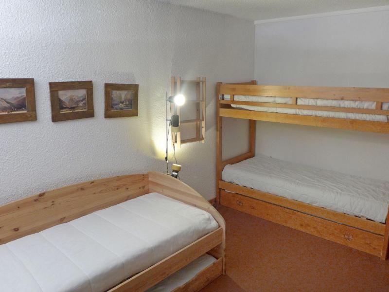 Urlaub in den Bergen 4-Zimmer-Appartment für 8 Personen (7) - Les Chalets de Champraz - Chamonix - Offener Schlafbereich