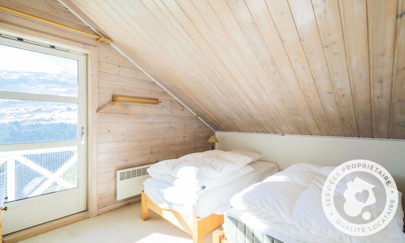 Holiday in mountain resort 7 room chalet 12 people (Sélection 145m²) - Les Chalets de Flaine Hameau - Maeva Home - Flaine - Bedroom under mansard