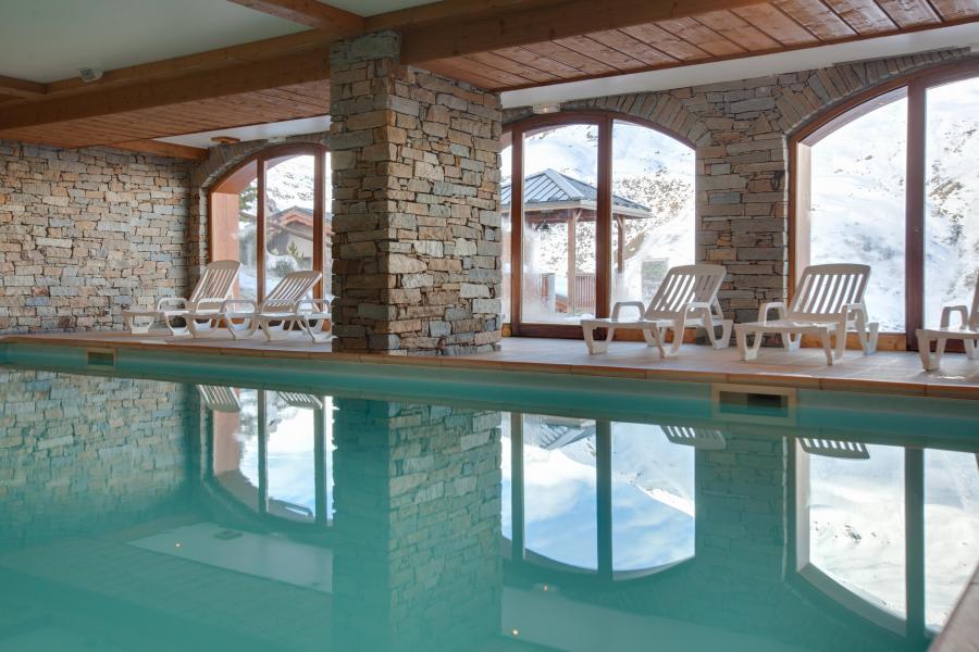 Vacances en montagne Les Chalets de l'Adonis - Les Menuires - Piscine