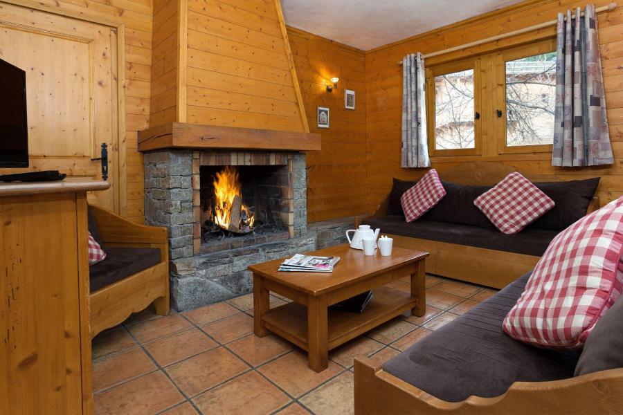 Urlaub in den Bergen Les Chalets de la Tania - La Tania - Kleines Wohnzimmer