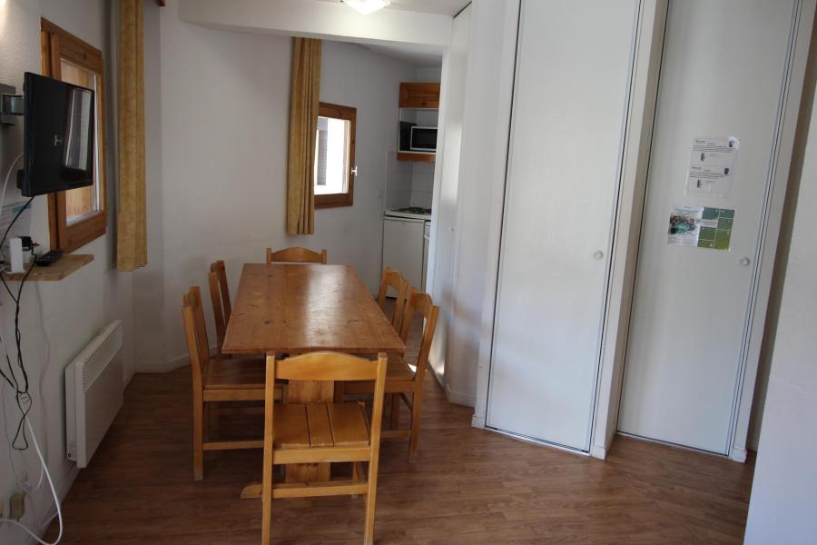 Vakantie in de bergen Appartement 3 kamers 6 personen (1206) - Les Chalets de la Vanoise - La Norma - Woonkamer