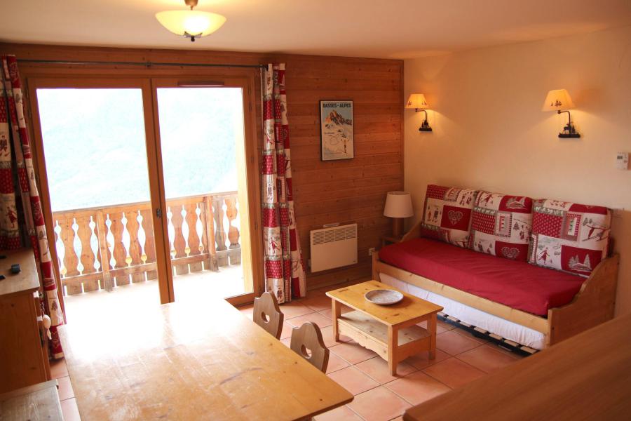 Holiday in mountain resort 2 room apartment sleeping corner 6 people (E102) - Les Chalets de Praroustan - Pra Loup - Living room
