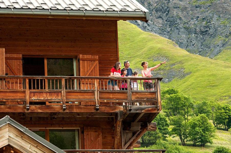 Vacances en montagne Les Chalets de Saint Sorlin - Saint Sorlin d'Arves - Extérieur été