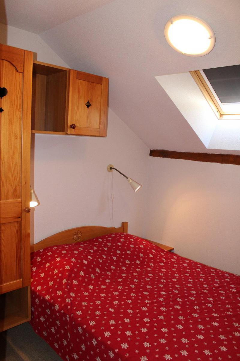 Vakantie in de bergen Appartement 3 kamers 6 personen (CB43) - Les Chalets de SuperD Chardon Bleu - Superdévoluy - Kamer