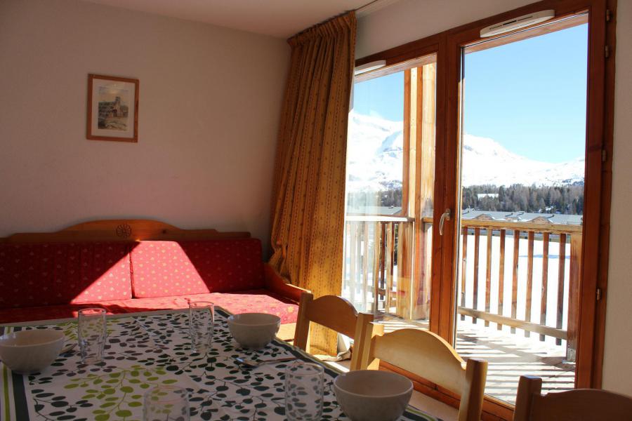 Vacanze in montagna Appartamento 1 stanze con alcova per 6 persone (EG61) - Les Chalets de SuperD Eglantier - Superdévoluy - Tavolo