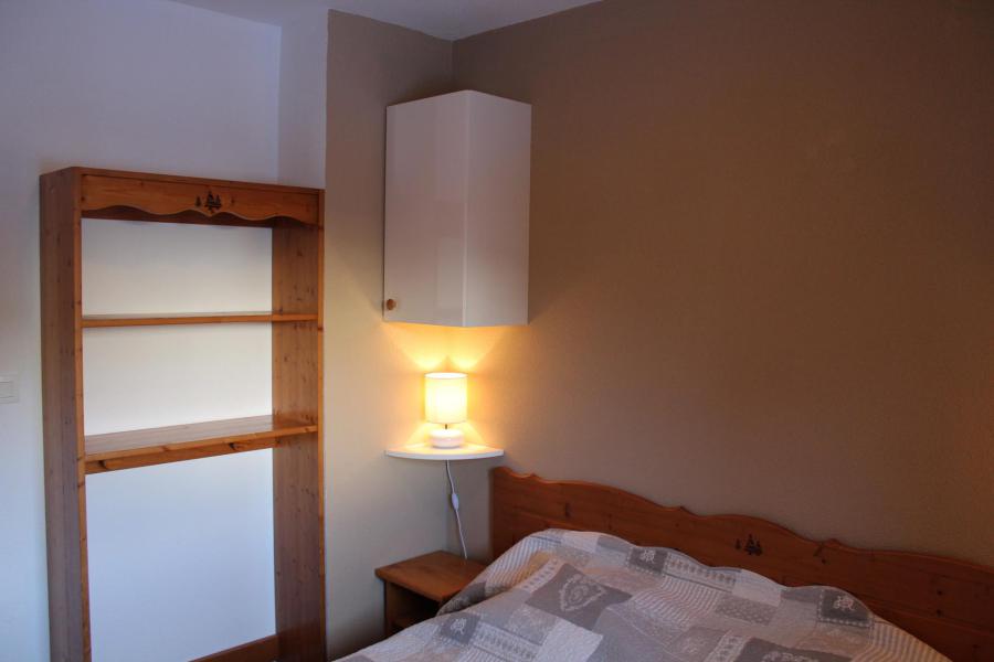 Vakantie in de bergen Appartement 2 kamers bergnis 6 personen (FR33) - Les Chalets de SuperD Fraxinelle - Superdévoluy - Kamer