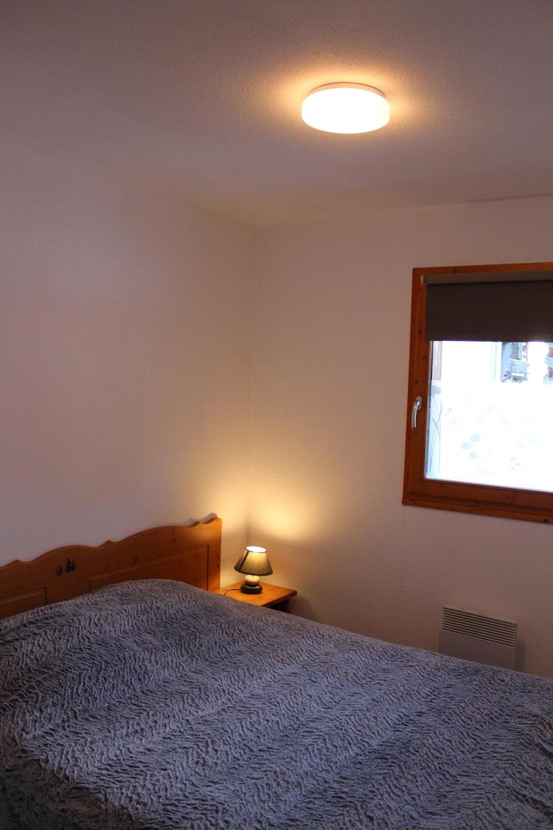 Vakantie in de bergen Appartement 3 kamers bergnis 8 personen (FR13) - Les Chalets de SuperD Fraxinelle - Superdévoluy - Kamer
