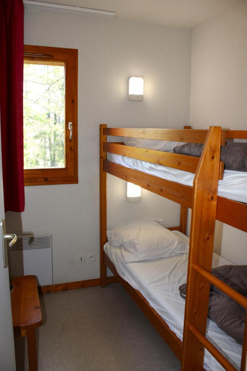 Urlaub in den Bergen 3-Zimmer-Appartment für 4 Personen (HE61) - Les Chalets de SuperD Hélianthème - Superdévoluy - Schlafzimmer