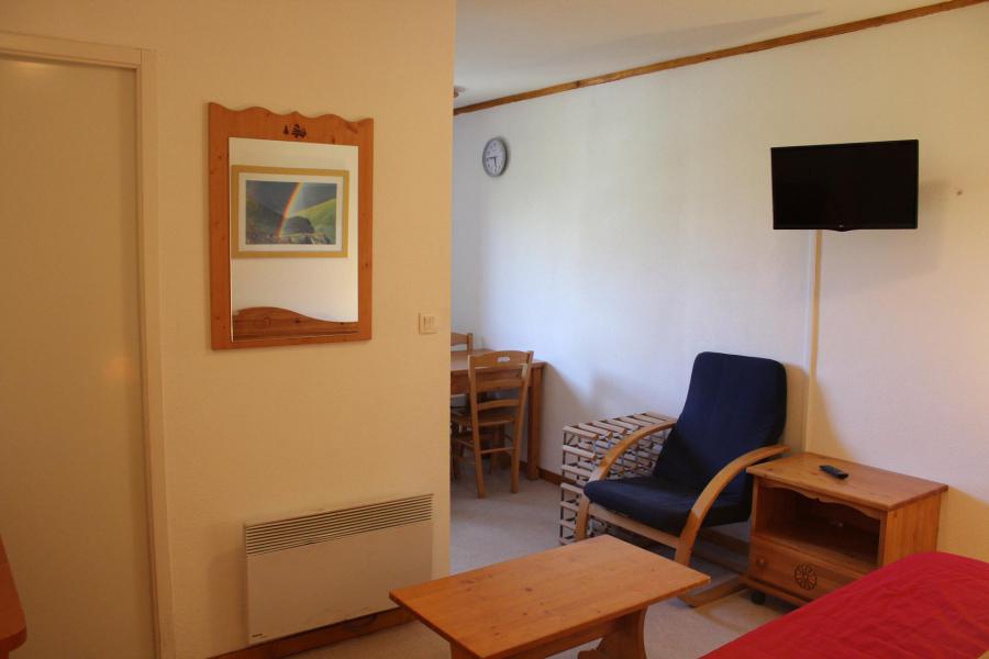 Vakantie in de bergen Appartement 2 kamers 4 personen (HE82) - Les Chalets de SuperD Hélianthème - Superdévoluy - Woonkamer