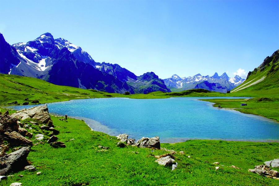 Vakantie in de bergen Les Chalets de Valoria - Valloire - Buiten zomer