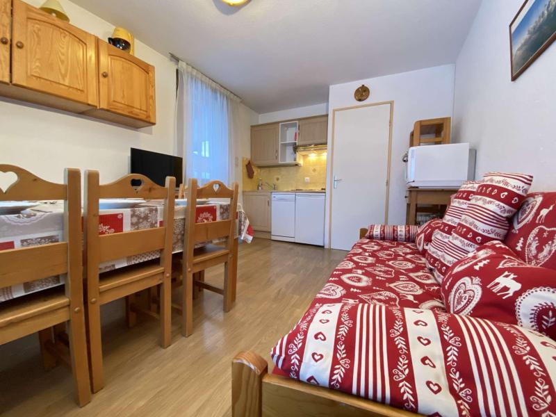 Holiday in mountain resort 3 room apartment 6 people (01B) - Les Chalets de Very - Praz sur Arly - Table