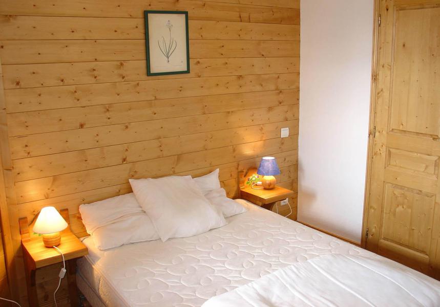 Holiday in mountain resort Les Chalets des Alpages - La Plagne - Bedroom