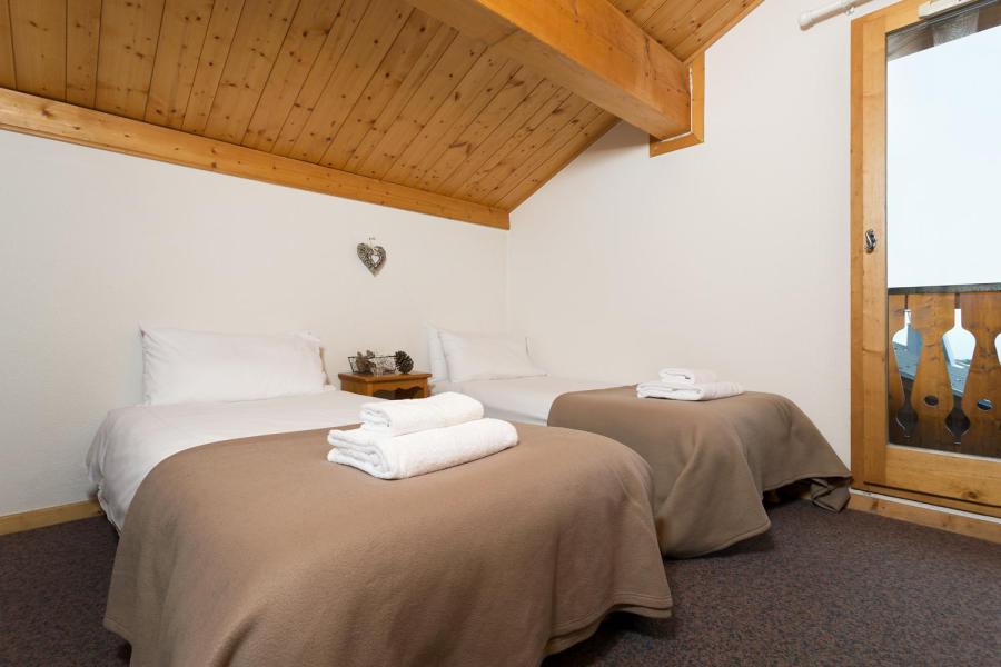 Holiday in mountain resort Les Chalets des Alpages - La Plagne - Bedroom