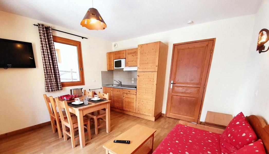 Holiday in mountain resort 2 room apartment 4 people (F23) - Les Chalets des Rennes - Vars - Kitchen