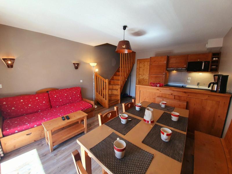 Holiday in mountain resort 3 room duplex apartment 6 people (A51) - Les Chalets des Rennes - Vars - Living room