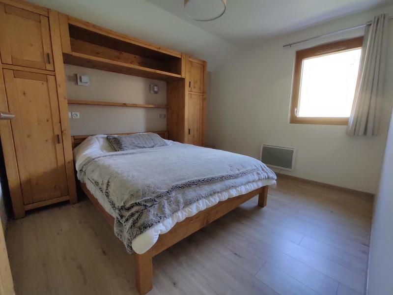 Holiday in mountain resort 3 room duplex apartment 6 people (M14) - Les Chalets des Rennes - Vars - Bedroom