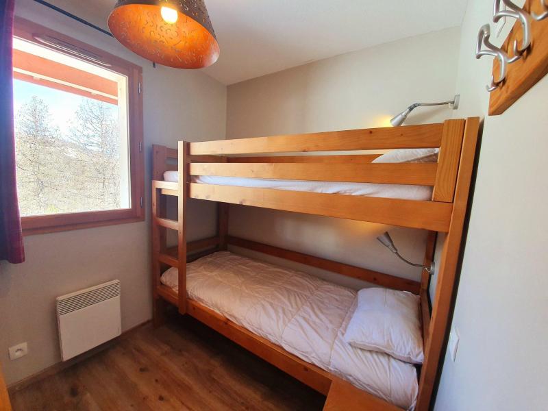 Vacaciones en montaña Apartamento dúplex 3 piezas 6 personas (A51) - Les Chalets des Rennes - Vars - Habitación