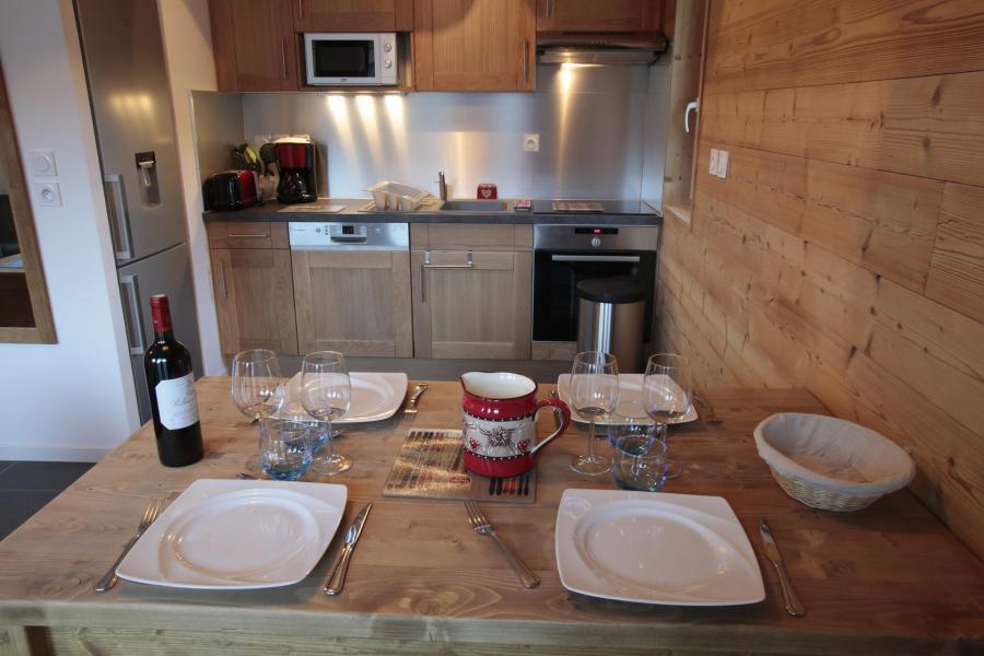 Holiday in mountain resort 3 room apartment 4 people (1) - Les Chalets du Grand Galibier - Valloire - Kitchenette