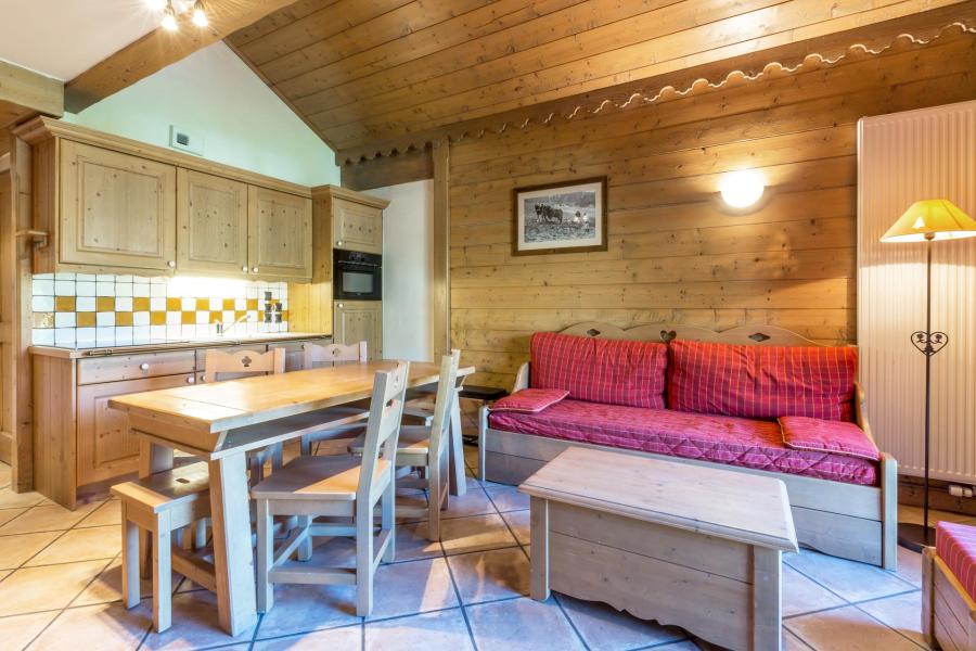 Holiday in mountain resort 3 room apartment 6 people (A04) - Les Chalets du Gypse - Saint Martin de Belleville - Living room