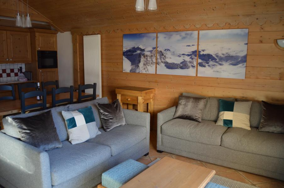 Holiday in mountain resort 4 room apartment 8 people (C10) - Les Chalets du Gypse - Saint Martin de Belleville - Living room