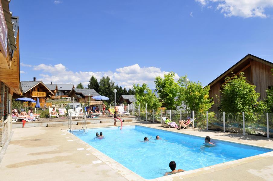 Location au ski Les Chalets Goélia - La Toussuire - Extérieur été