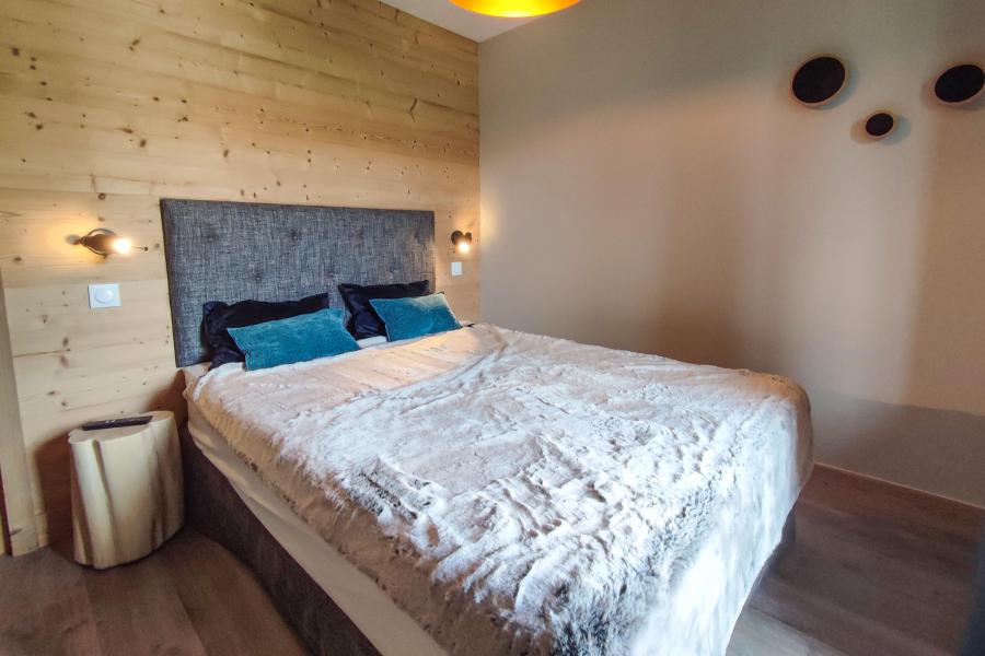 Holiday in mountain resort 4 room duplex chalet 6 people (Laurentide) - Les Chalets Lumi - Valmorel - Bedroom