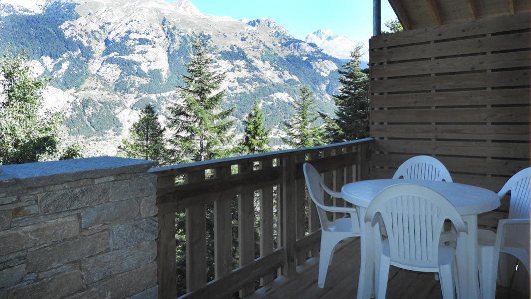 Holiday in mountain resort Semi-detached 3 room chalet 6 people (CHT93) - Les Chalets Petit Bonheur - La Norma - Summer outside