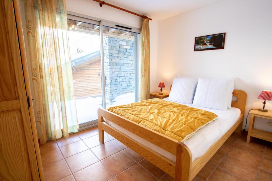 Holiday in mountain resort Semi-detached 3 room chalet 6 people (CHT84) - Les Chalets Petit Bonheur - La Norma - Bedroom