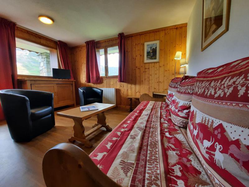 Urlaub in den Bergen 4 Zimmer Appartement für 6-8 Personen (311) - Les Côtes d'Or Chalet Courmayeur - Les Menuires - Wohnzimmer