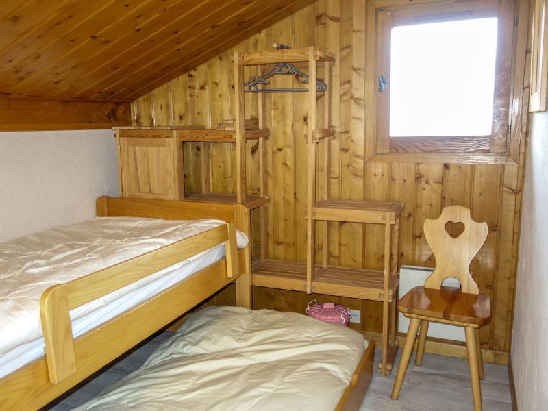 Holiday in mountain resort 4 room apartment 6 people (2) - Les Farfadets - Saint Gervais - Bedroom