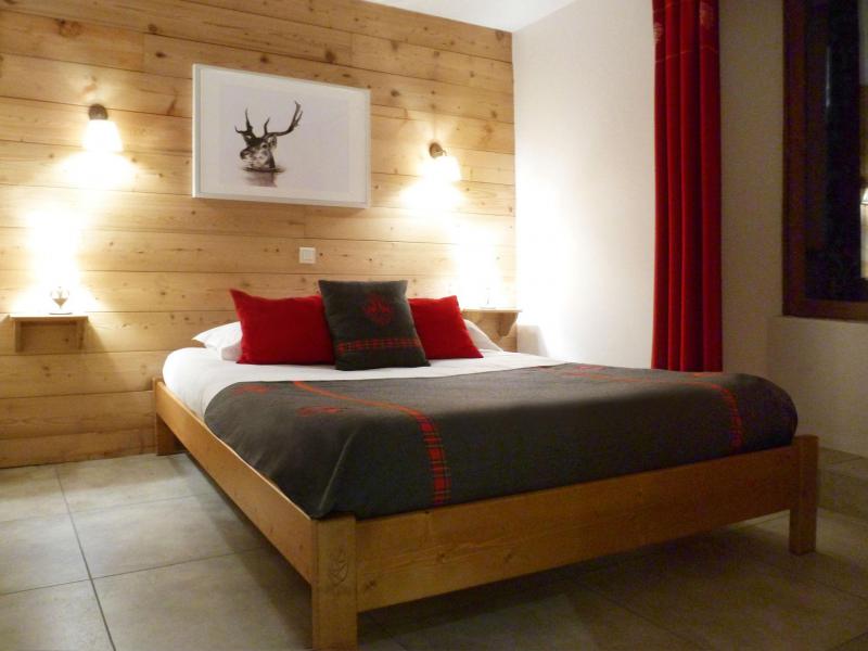 Holiday in mountain resort 6 room duplex apartment 12 people (6) - Les Fermes du Planet - Valloire - Bedroom