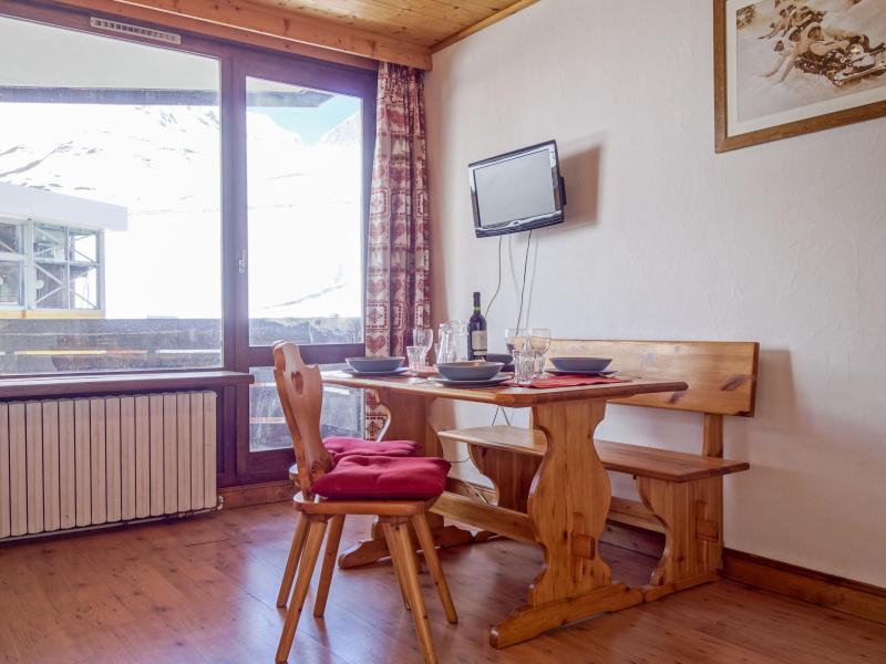 Holiday in mountain resort 1 room apartment 2 people (3) - Les Genepis - Tignes - Accommodation