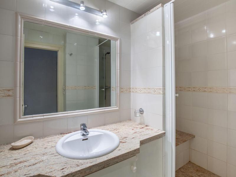 Holiday in mountain resort 3 room apartment 6 people (10) - Les Grandes Balmes II - Tignes - Shower room