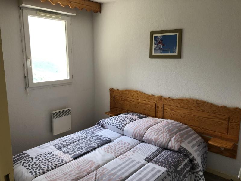 Holiday in mountain resort 2 room apartment sleeping corner 6 people (B12) - Les Hauts de Peyragudes - Peyragudes - Double bed