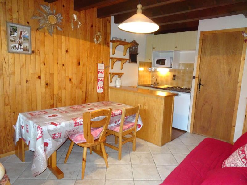 Wakacje w górach Apartament 3 pokojowy 4 osób (D18) - Les Hauts de Planchamp - Champagny-en-Vanoise - Pokój gościnny