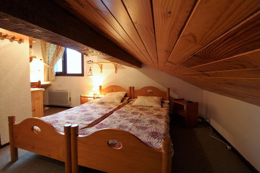 Holiday in mountain resort 4 room duplex apartment 6 people (B036P) - Les Hauts de Planchamp - Bruyères - Champagny-en-Vanoise - Accommodation