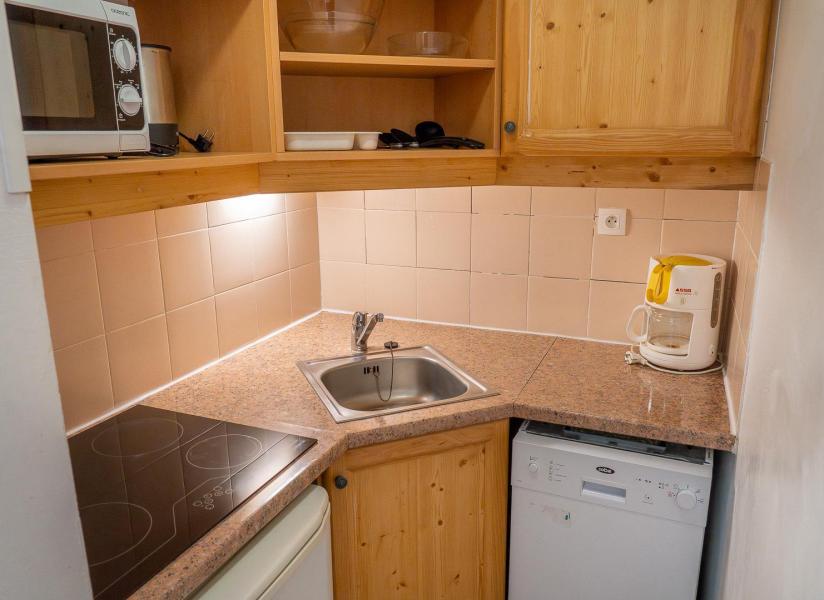 Holiday in mountain resort 2 room apartment cabin 6 people (MBC206) - Les Hauts de Preclaux I - Les Orres - Kitchen